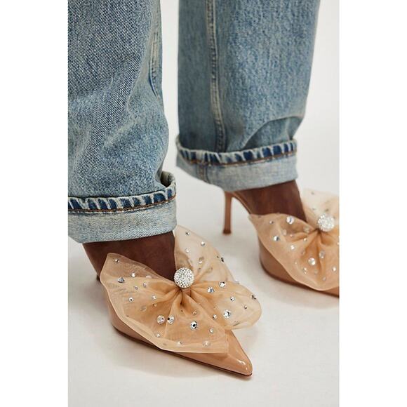 $178! FP JEFFREY CAMPBELL Party Crasher Bow Heels Beige Patent Combo SZ 9 - Picture 1 of 3